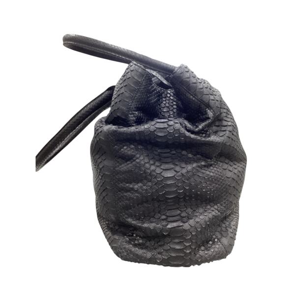 Genuine Python Skin Bag Women’s Overnight Size Magnetic Closure Inside Pockets - Picture 3 of 6